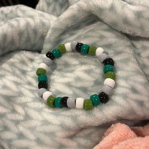 PRIDE FLAG BRACELETS!!